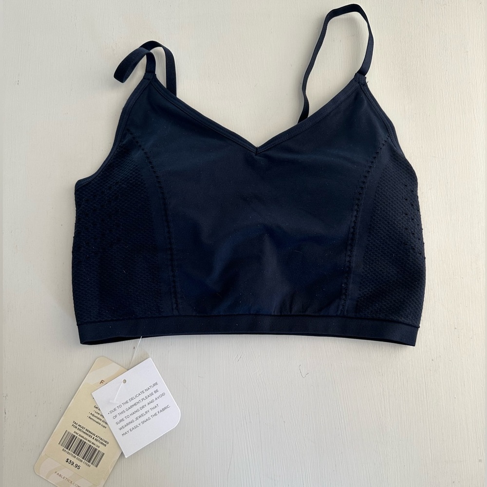 NWT Fabletics sync seamless midi sports bra, black, size small
